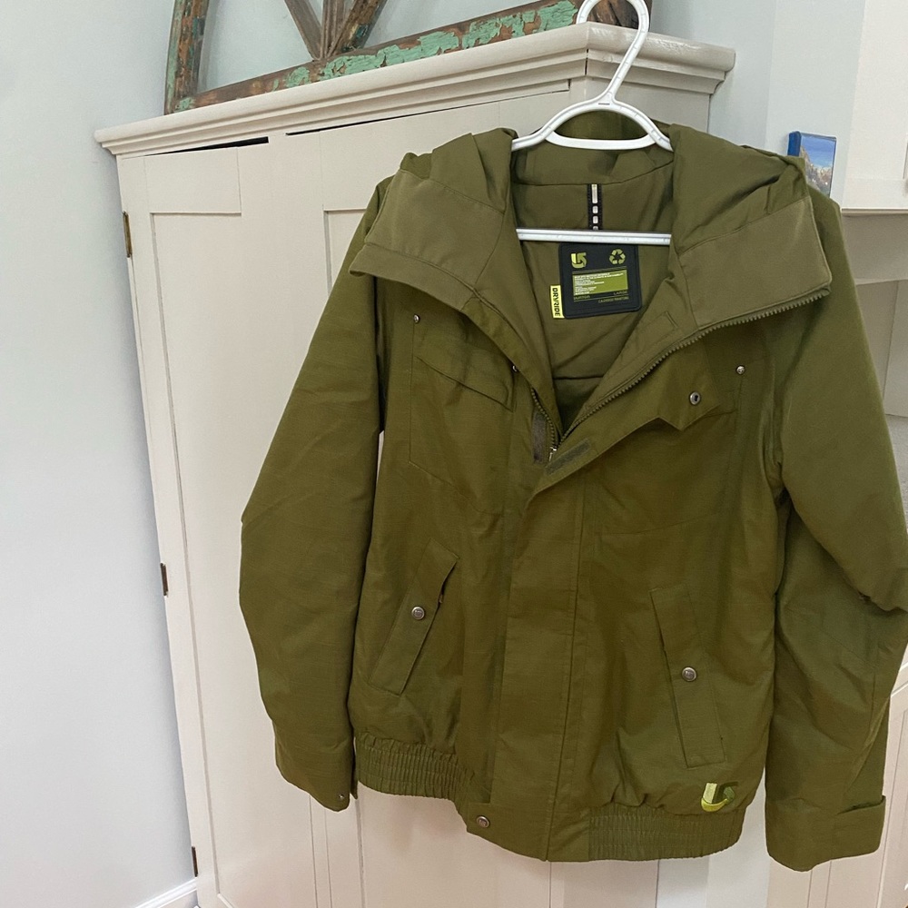 Burton Women’s Snowboarding Jacket (Large)
